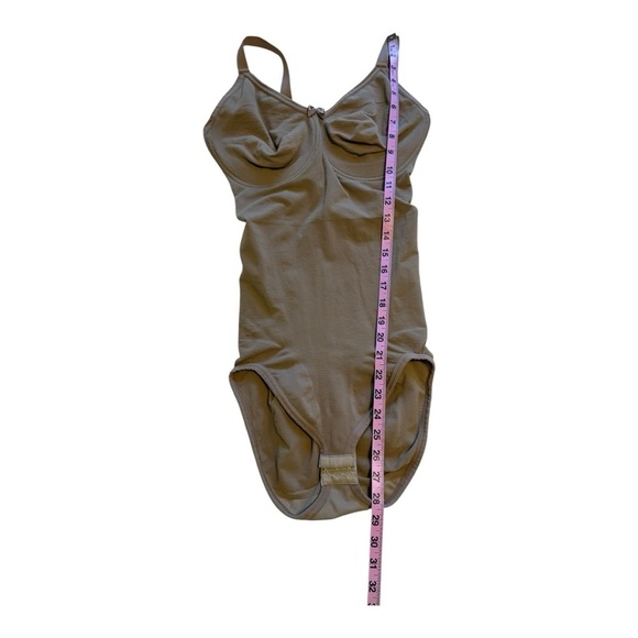 Spanx One Piece Nude Colour Snap Crotch Underwire Shape Wear - Size XL - Picture 6 of 9